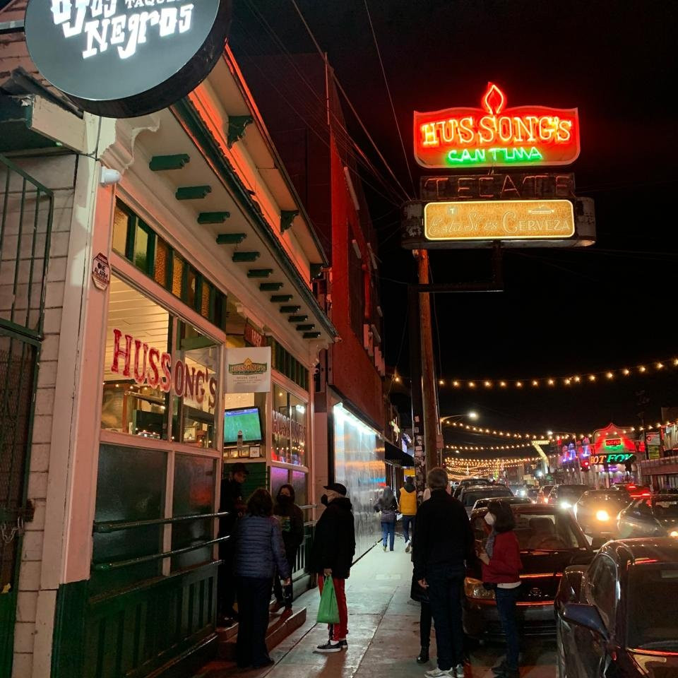 Tour Escapes: La Bufadora y Ensenada