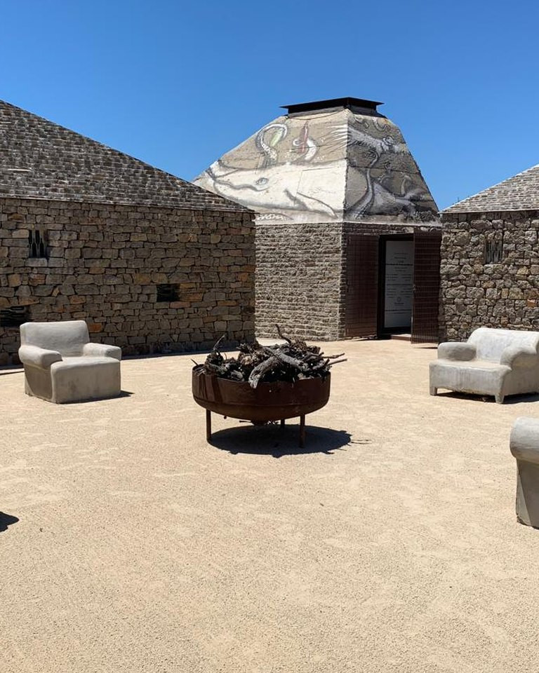 Patio de piedra en Clos de Tres Cantos